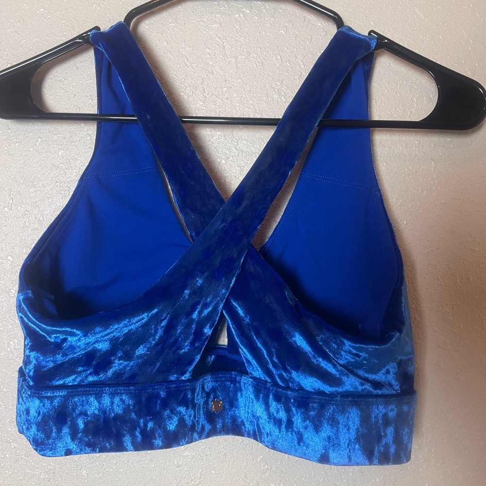 Fabletics Blue Velvet Women's Leggings and sports bra - Picture 6 of 16